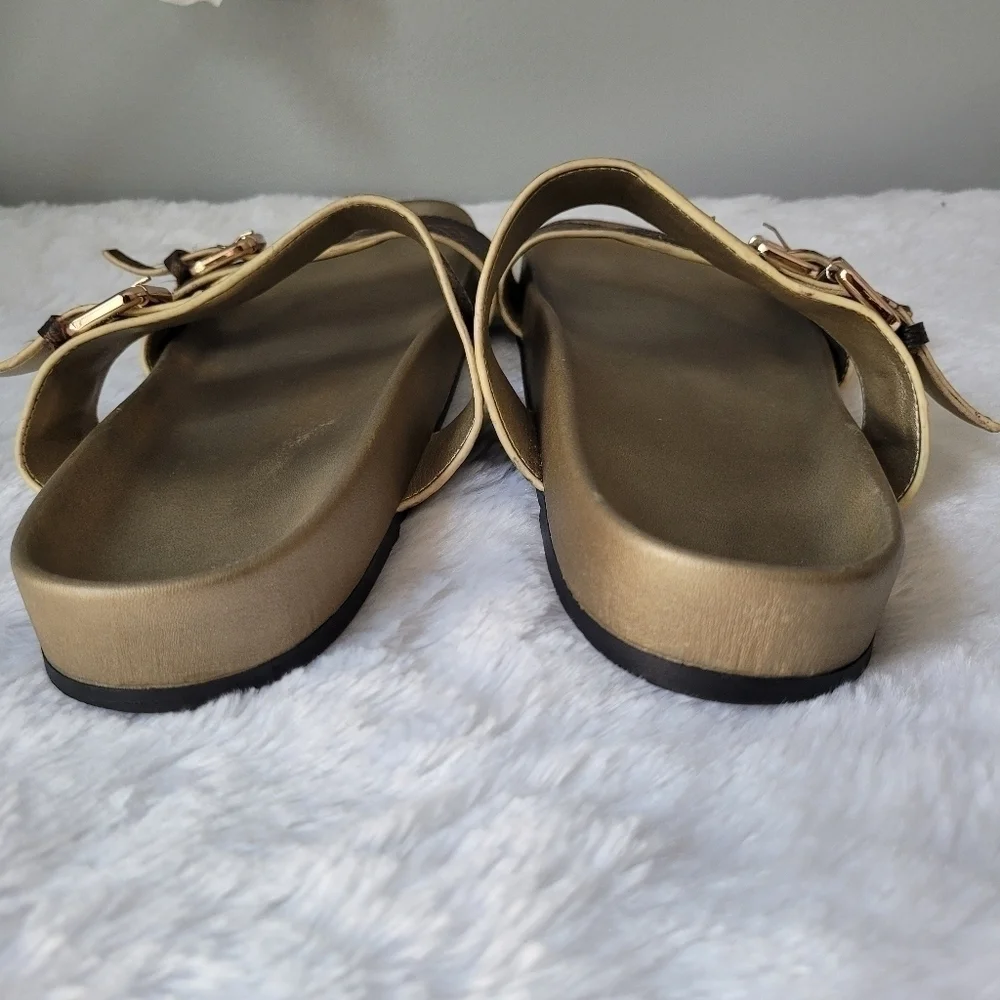 LOUIS VUITTON Bom Dia Flat Mule